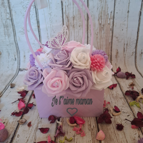 Sac enchanté floral violet et lilas avec hortensias, roses en mousse et option de personnalisation