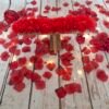Création florale cœur rouge sans personnalisation, roses en mousse