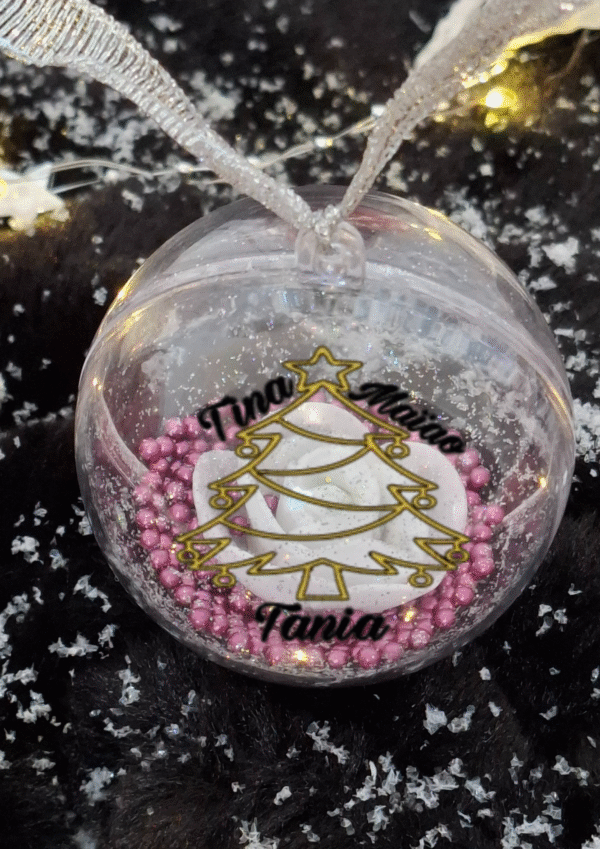 Personnalisation Bulle de Magie, boule pour sapin avec ruban doré, perles et rose blanche.