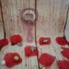 cadeaux-noel-epoxy-pierres-decoration-offrir-002 Apportez une touche d’élégance à vos apéritifs avec ce décapsuleur rose unique, personnalisable et idéal comme cadeau original pour toute occasion spéciale.
